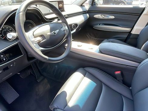 Used 2025 Genesis GV70 2.5T w/ Select Package image 14