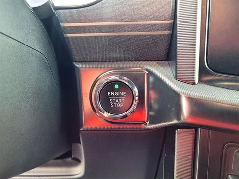 Certified 2023 Ford F150 Platinum image 18