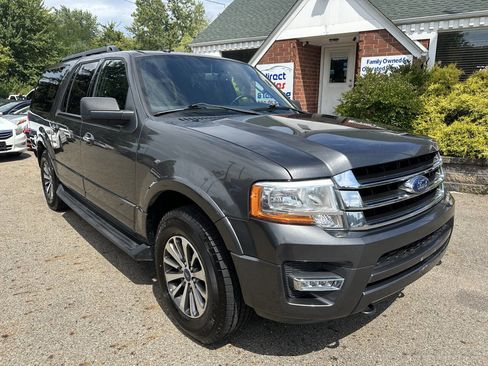 Used 2017 Ford Expedition EL XLT image 10