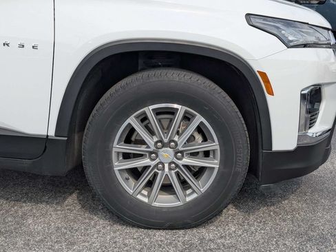 Used 2023 Chevrolet Traverse LT FWD image 12