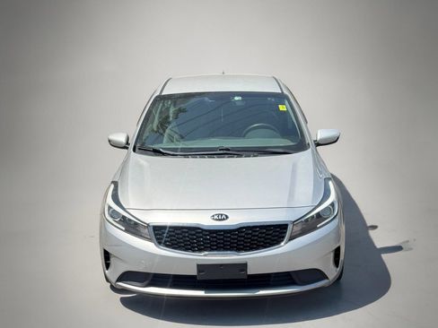 Used 2018 Kia Forte LX w/ LX Popular Package FWD image 3