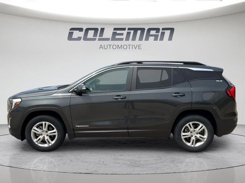 Used 2021 GMC Terrain SLE w/ Driver Convenience Package AWD/4WD image 2