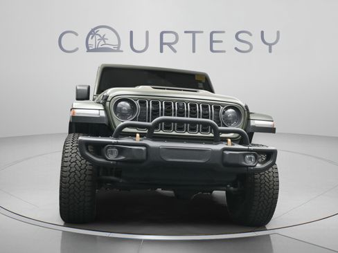 Used 2023 Jeep Wrangler Unlimited Rubicon 392 AWD/4WD image 10
