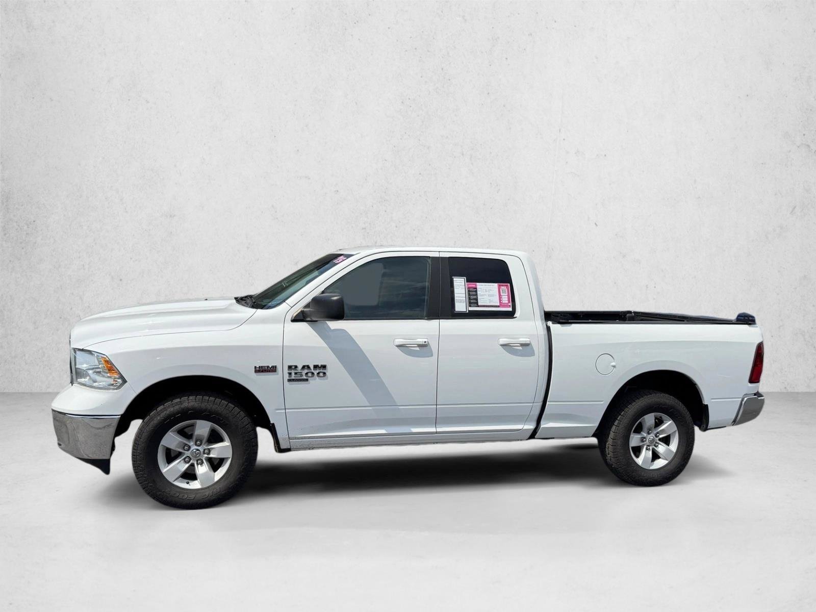 Used 2019 RAM 1500 Classic SLT AWD/4WD image 4