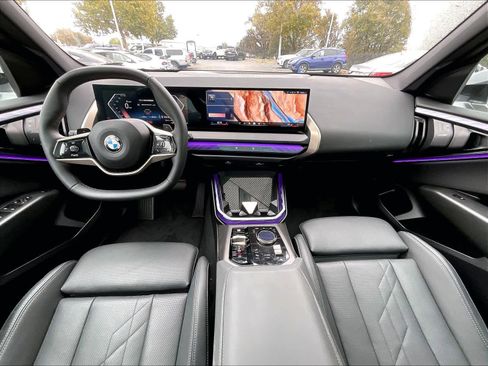 Used 2025 BMW X3 xDrive30i w/ Convenience Package image 16