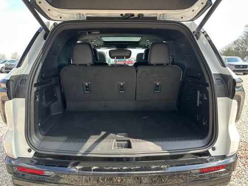 Certified 2024 Chevrolet Traverse RS AWD/4WD image 16