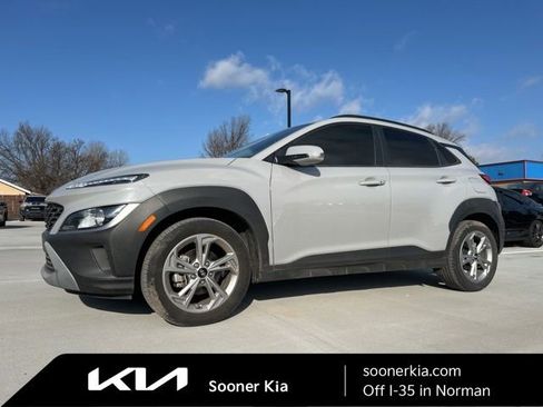 Used 2023 Hyundai Kona SEL image 1