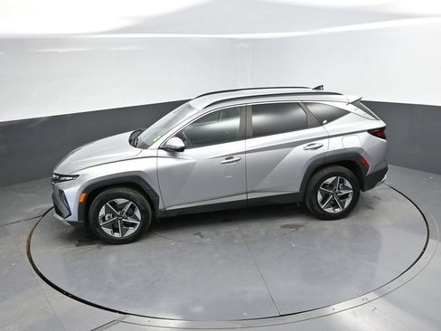 Used 2025 Hyundai Tucson SEL AWD/4WD image 28