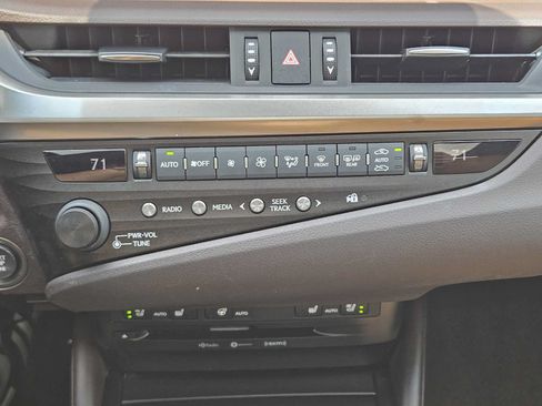 Used 2019 Lexus ES 350 w/ Premium Package FWD image 18