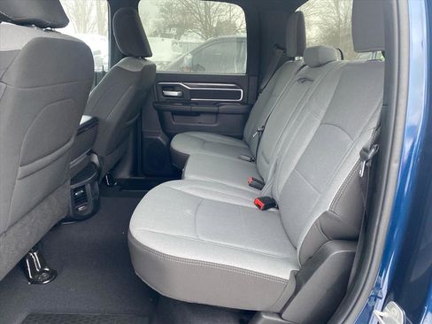 Used 2024 RAM 2500 Big Horn w/ Bed Utility Group image 17