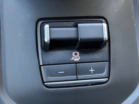 Used 2024 GMC Sierra 1500 AT4 w/ Technology Package image 35