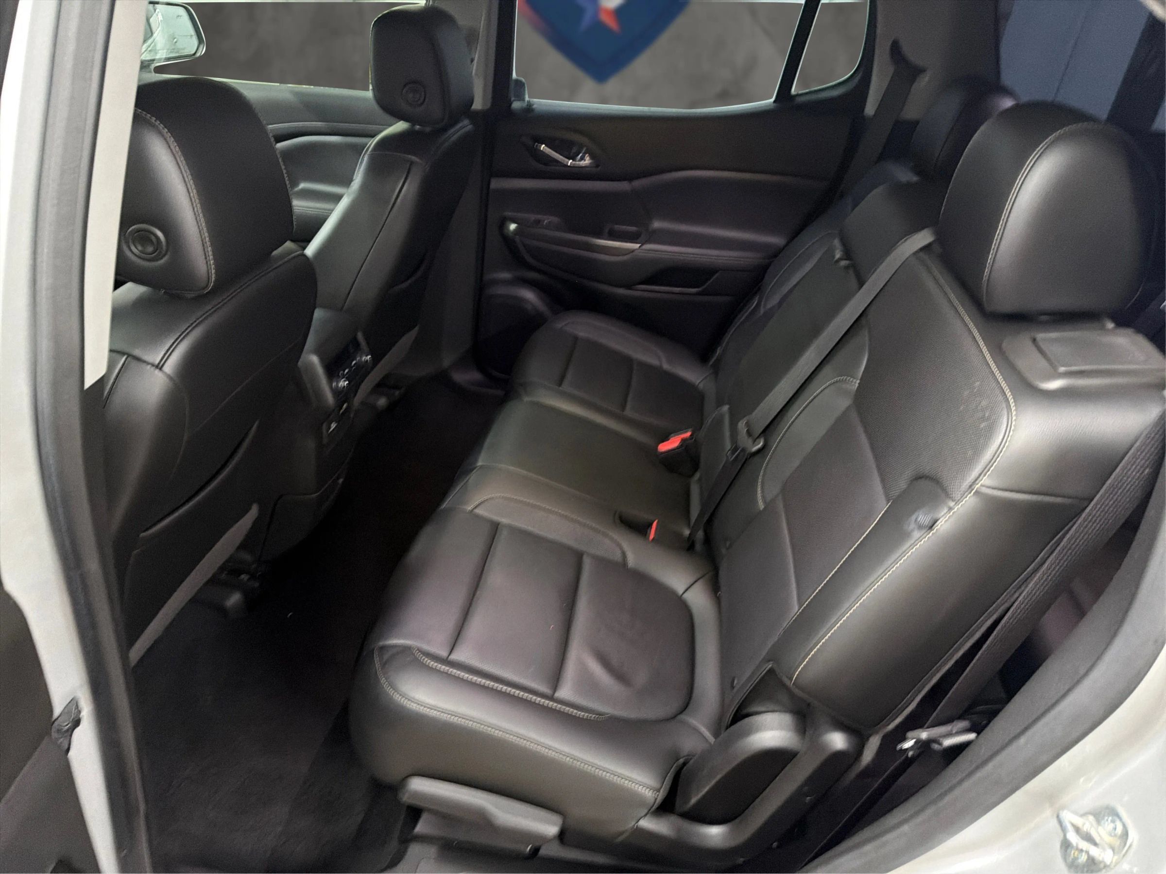 Used 2020 GMC Acadia SLT w/ LPO, Cargo Package FWD image 13