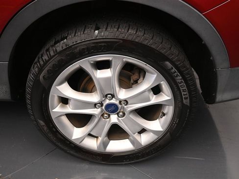 Used 2016 Ford Escape Titanium w/ Equipment Group 301A AWD/4WD image 16