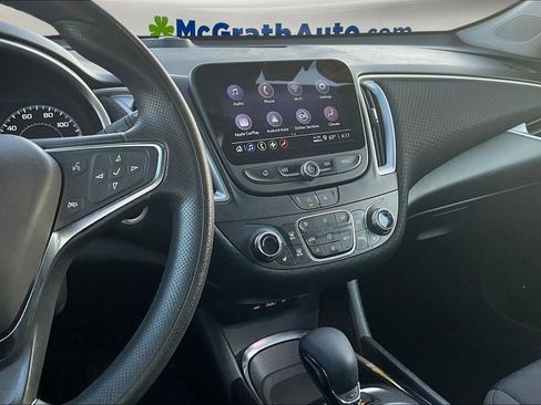 Used 2024 Chevrolet Malibu LT image 9