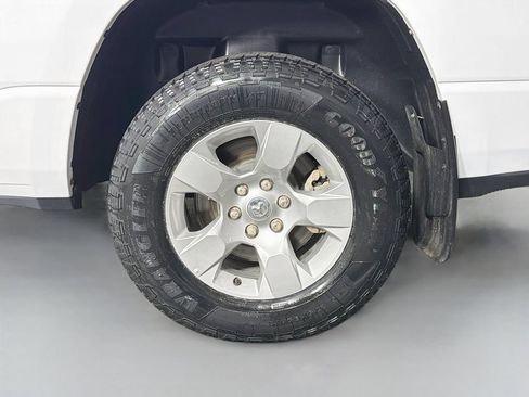 Used 2022 RAM 1500 Big Horn AWD/4WD image 29