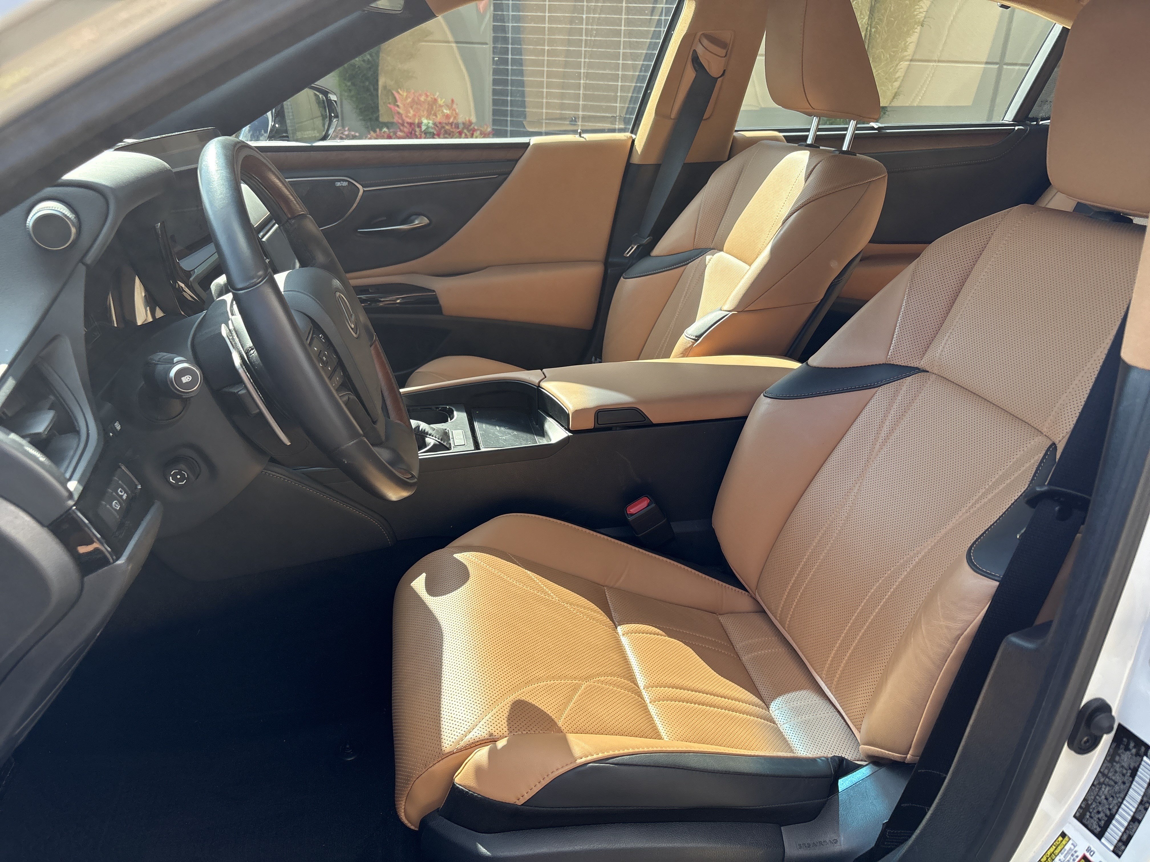 Used 2025 Lexus ES 350 Ultra Luxury FWD image 16
