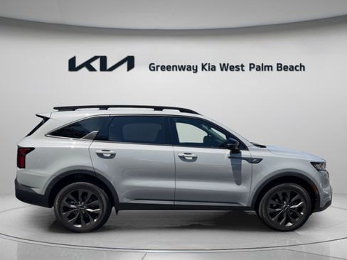 Certified 2023 Kia Sorento X-Line EX AWD/4WD image 6