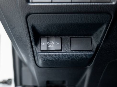 Used 2024 Toyota Tacoma SR5 AWD/4WD image 42