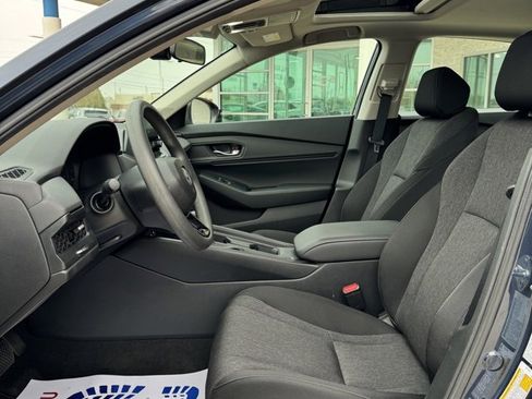 Certified 2025 Honda Accord SE image 10