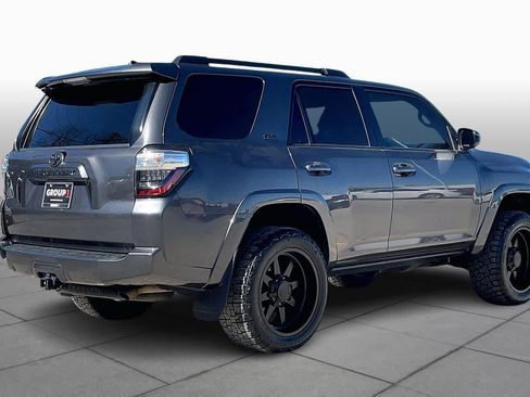 Used 2015 Toyota 4Runner SR5 image 13