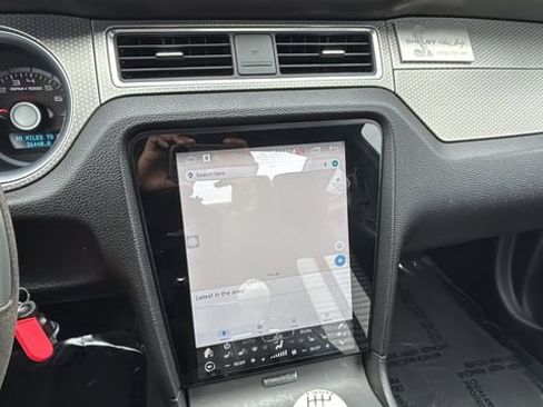 Used 2011 Ford Mustang Shelby GT500 w/ SVT Performance Pkg image 24