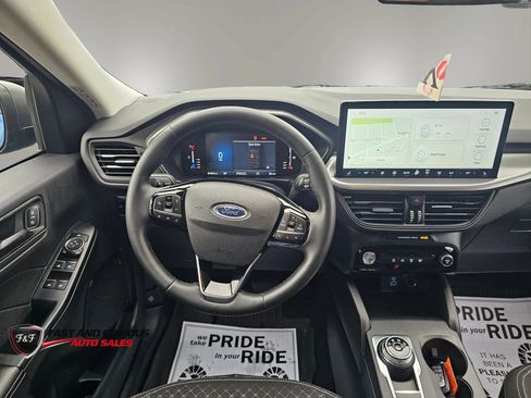 Used 2023 Ford Escape Active w/ Tech Pack #1 AWD/4WD image 17