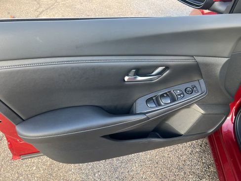 Certified 2020 Nissan Sentra SV w/ Electronics Package image 7