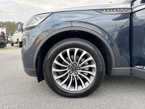 Used 2022 Lincoln Aviator Reserve w/ Equipment Group 201A image 10