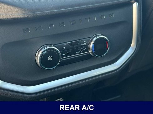 Used 2025 Ford Expedition Active AWD/4WD image 16