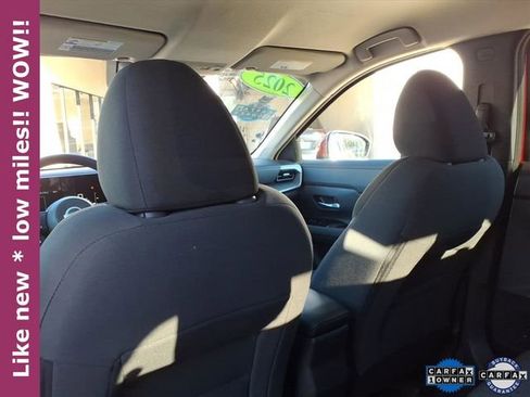 Certified 2025 Nissan Kicks SV image 18