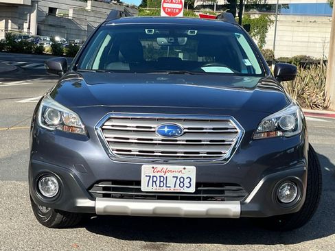 Used 2017 Subaru Outback 3.6R Limited image 4