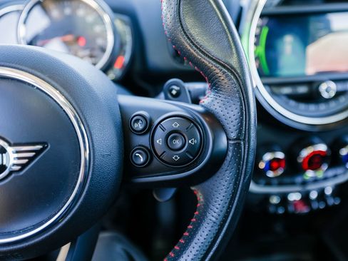 Used 2020 MINI Cooper Countryman S w/ Premium Package image 16