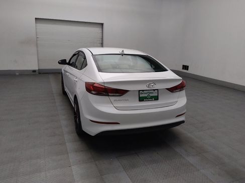 Used 2017 Hyundai Elantra SE image 6