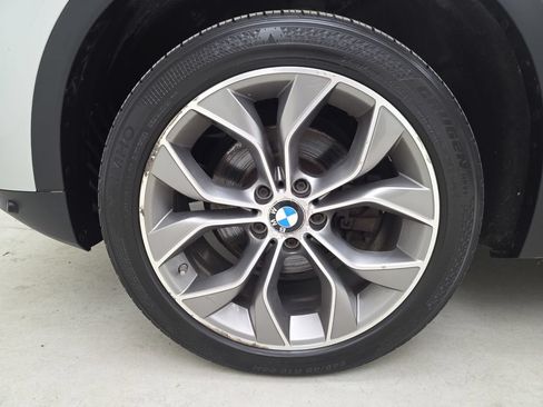 Used 2015 BMW X3 xDrive28i AWD/4WD image 12