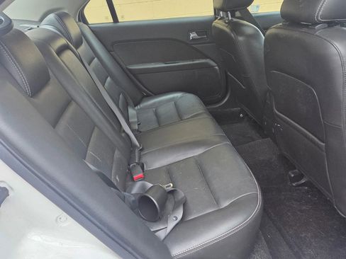 Used 2009 Ford Fusion SEL image 4