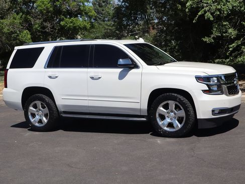 Used 2020 Chevrolet Tahoe Premier AWD/4WD image 2