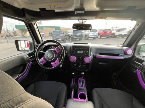 Used 2018 Jeep Wrangler Unlimited Sport S AWD/4WD image 30