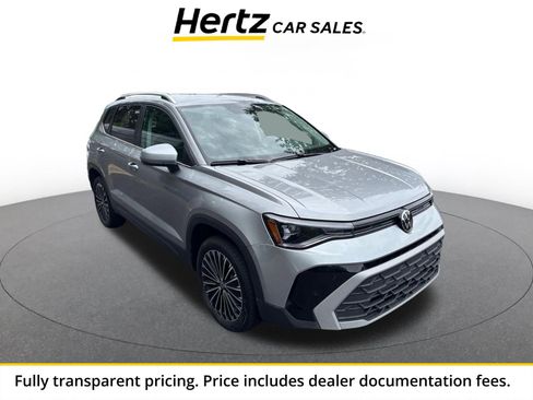 Used 2026 Volkswagen Taos SE FWD image 1