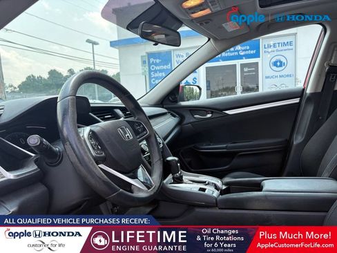 Used 2019 Honda Civic EX image 7