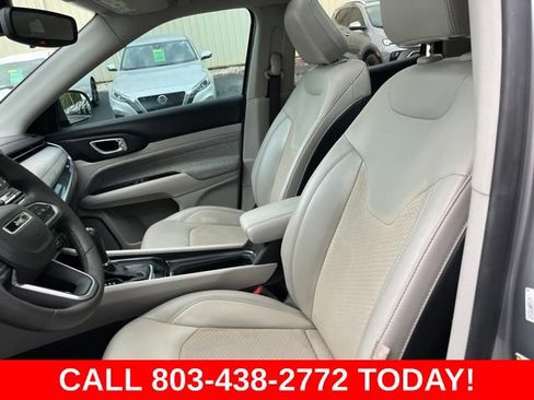 Used 2022 Jeep Compass Latitude w/ Sun and Sound Group FWD image 8