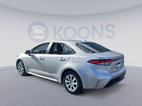 Used 2023 Toyota Corolla LE image 4