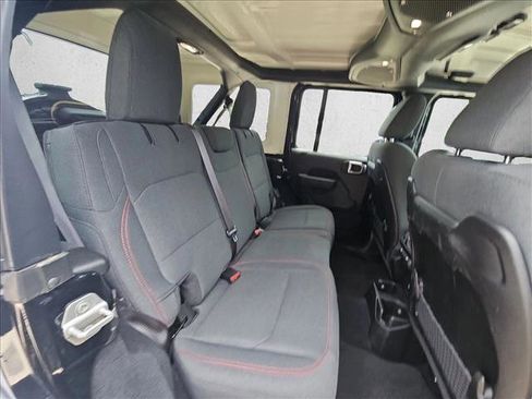 Used 2026 Jeep Wrangler Unlimited Rubicon AWD/4WD image 16