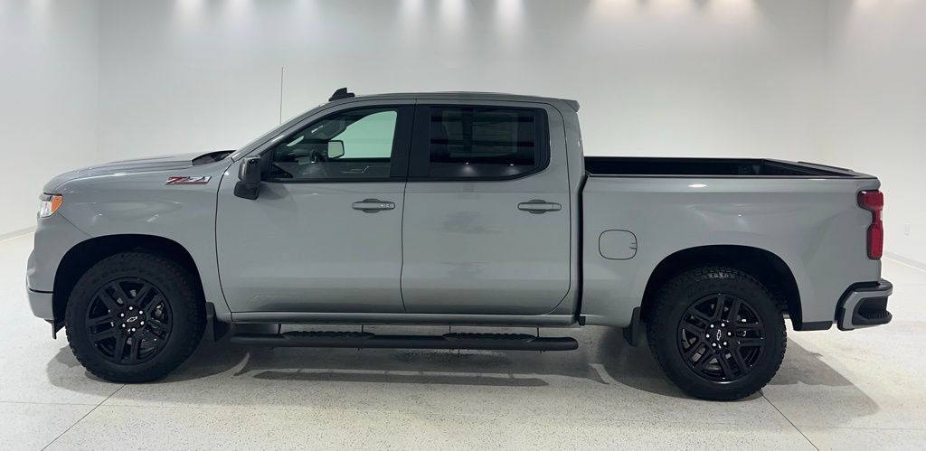 Used 2024 Chevrolet Silverado 1500 RST w/ All Star Edition Plus AWD/4WD image 2