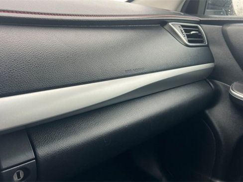 Used 2015 Toyota Camry SE image 36