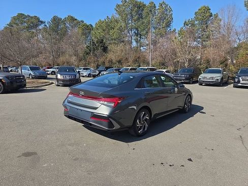 New 2026 Hyundai Elantra Limited FWD image 14