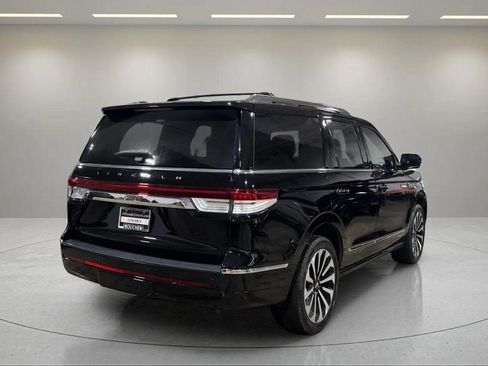 Certified 2023 Lincoln Navigator Reserve image 3