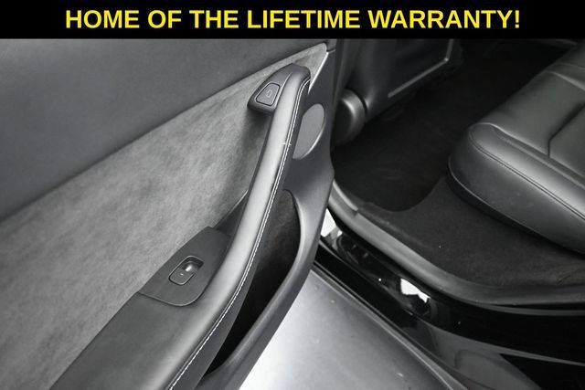 Used 2023 Tesla Model Y Long Range AWD/4WD image 51