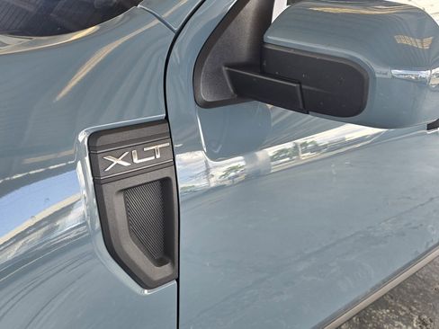 Used 2022 Ford Maverick XLT image 48