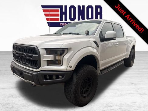 Used 2018 Ford F150 Raptor w/ Equipment Group 802A Luxury image 3