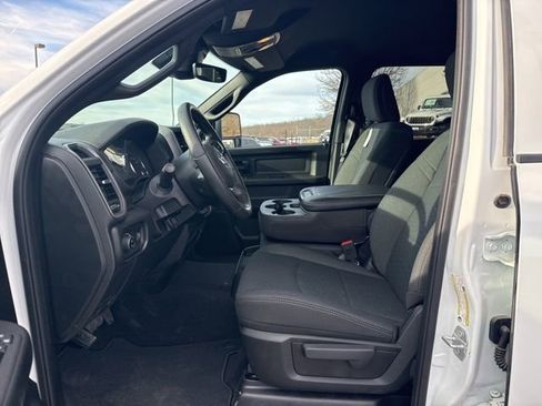 New 2026 RAM 2500 Tradesman AWD/4WD image 25